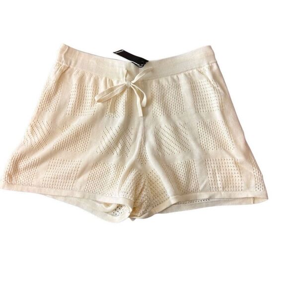 NWT Monrow Crochet Knit Easy Short in Off White- Size M - Picture 4 of 9